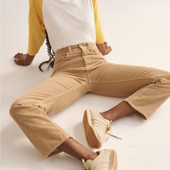 Aritzia Denim Forum The Joni High Rise Loose corduroy pants in tan 27 - Picture 4 of 9
